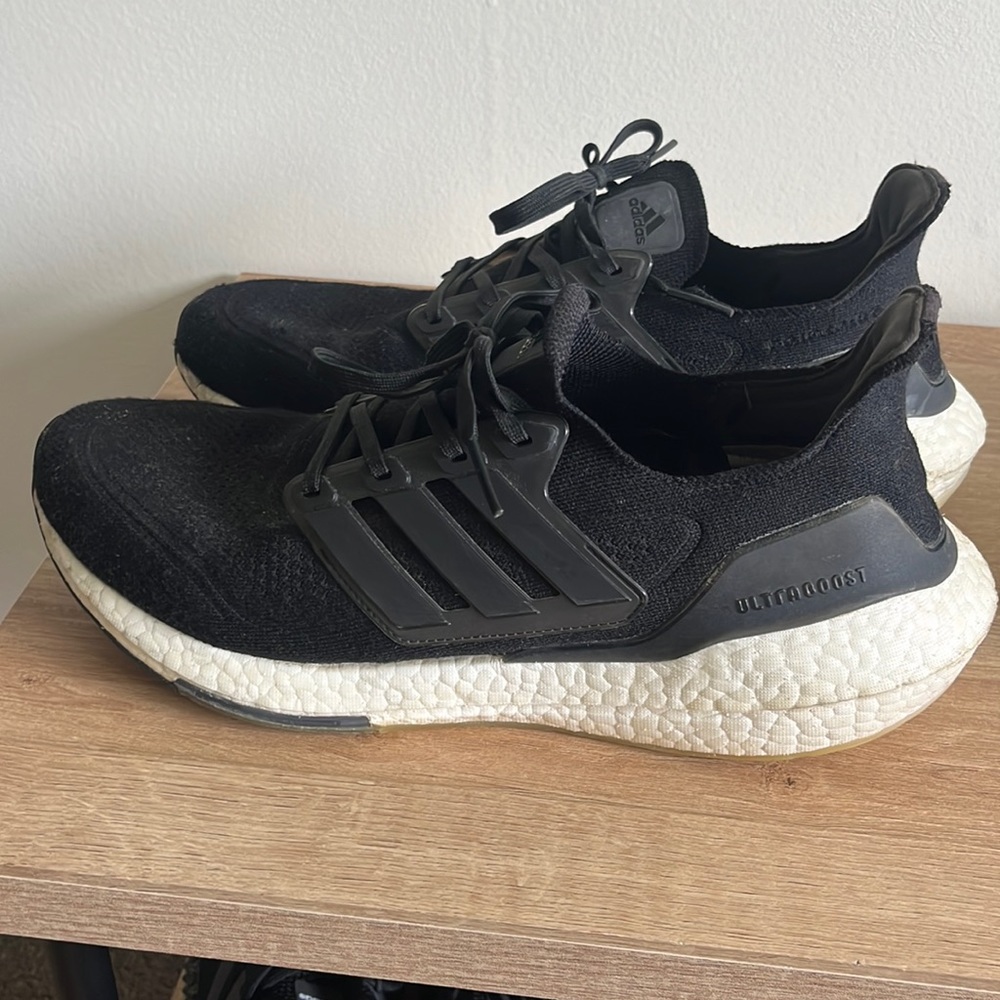 Adidas ultraboost worn in good condition size 11